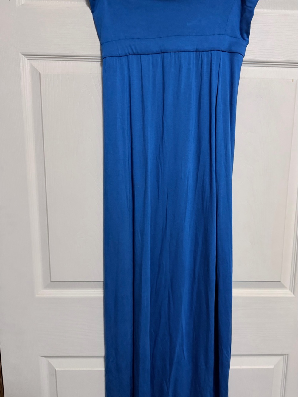 a.n.a Blue Maxi Skirt - Sleek Solid Design